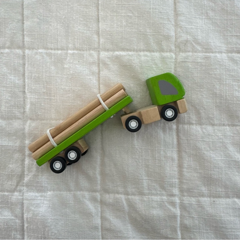 PlanToys Logging Truck